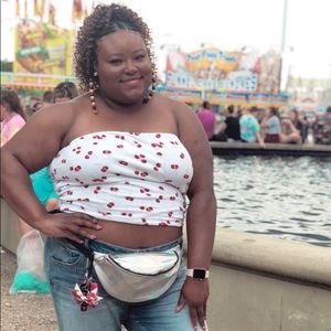 Meet your Posher, Sydney!